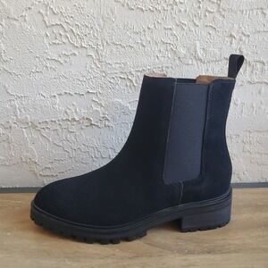 Quince Black Suede Chelsea Boots Womens 7 Lug Sole Leather Dark Academia Luxury